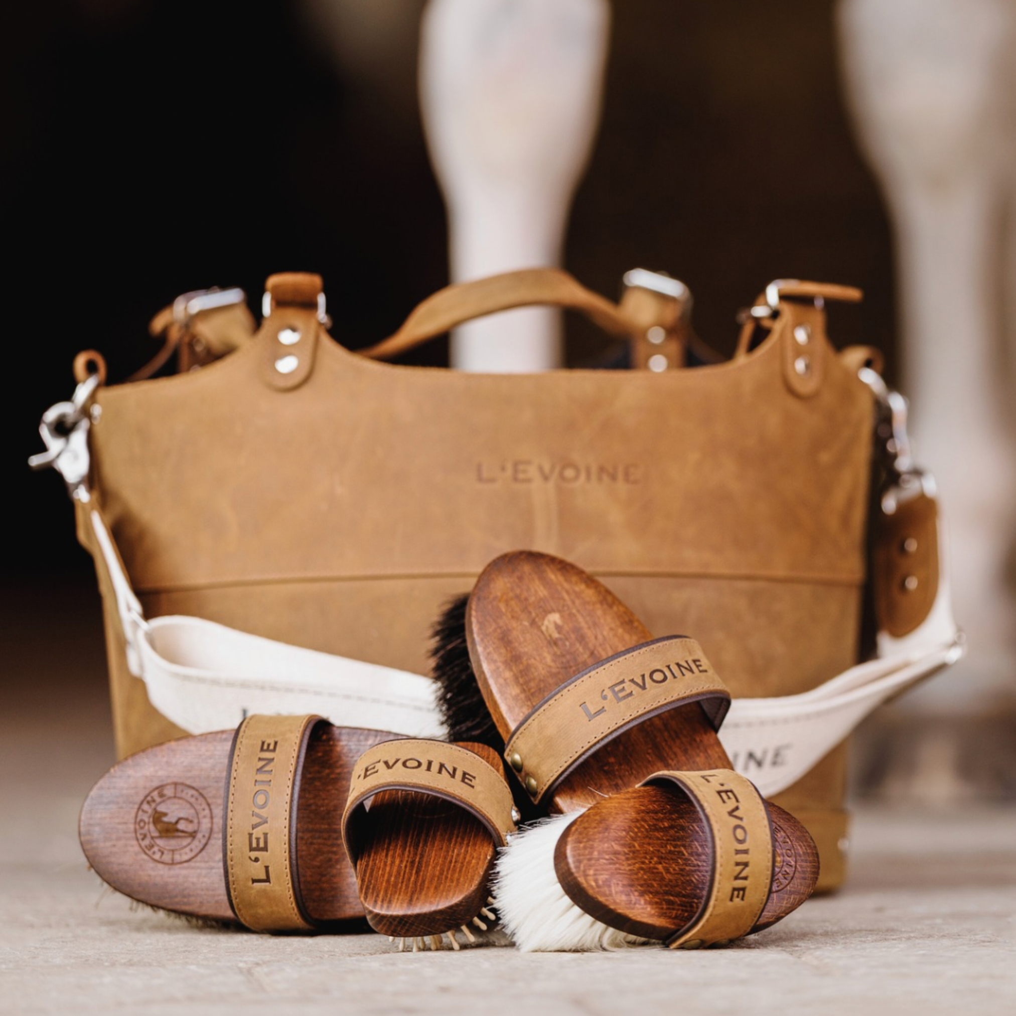 L'Evoine Pflegetasche Le Baquet cognac braun